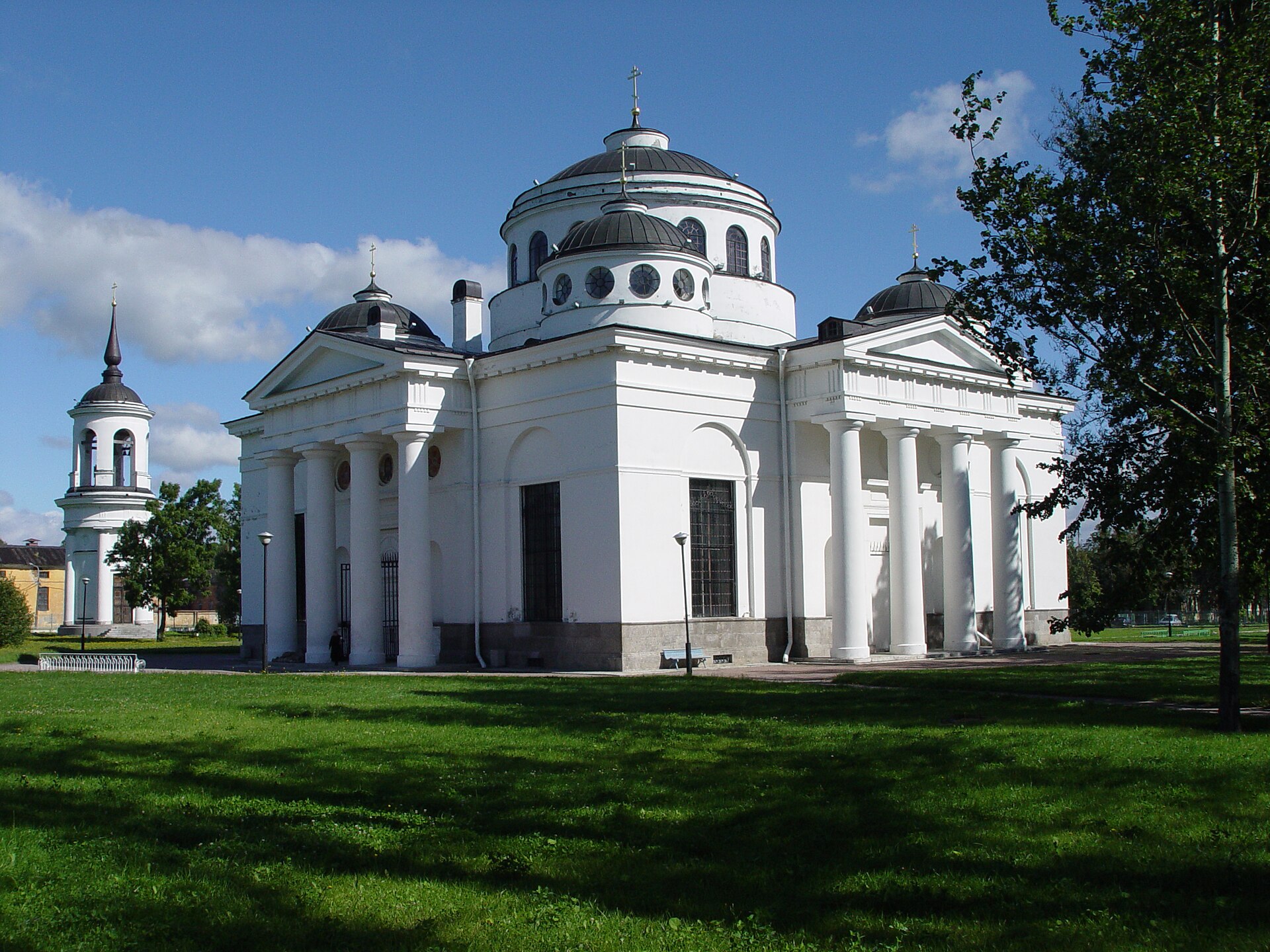 Attends consecration at Tsarskoye Selo