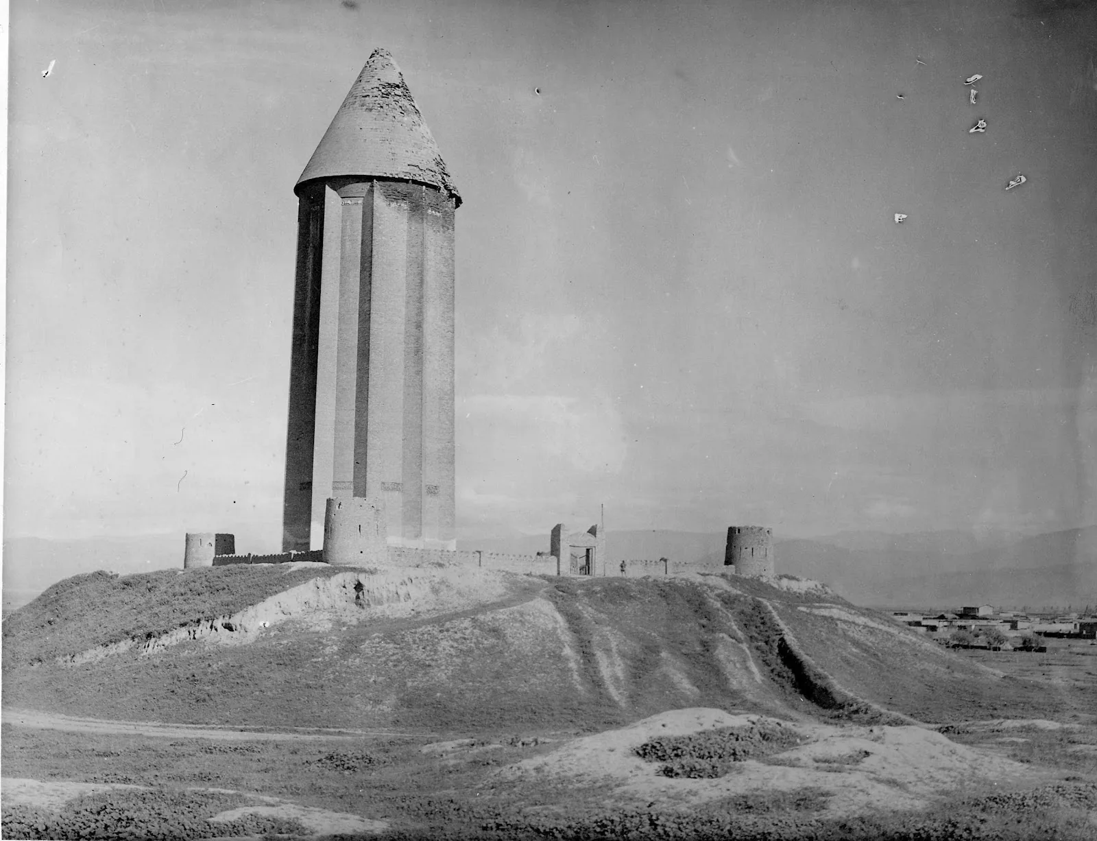 Court of Qabus at Gurgan