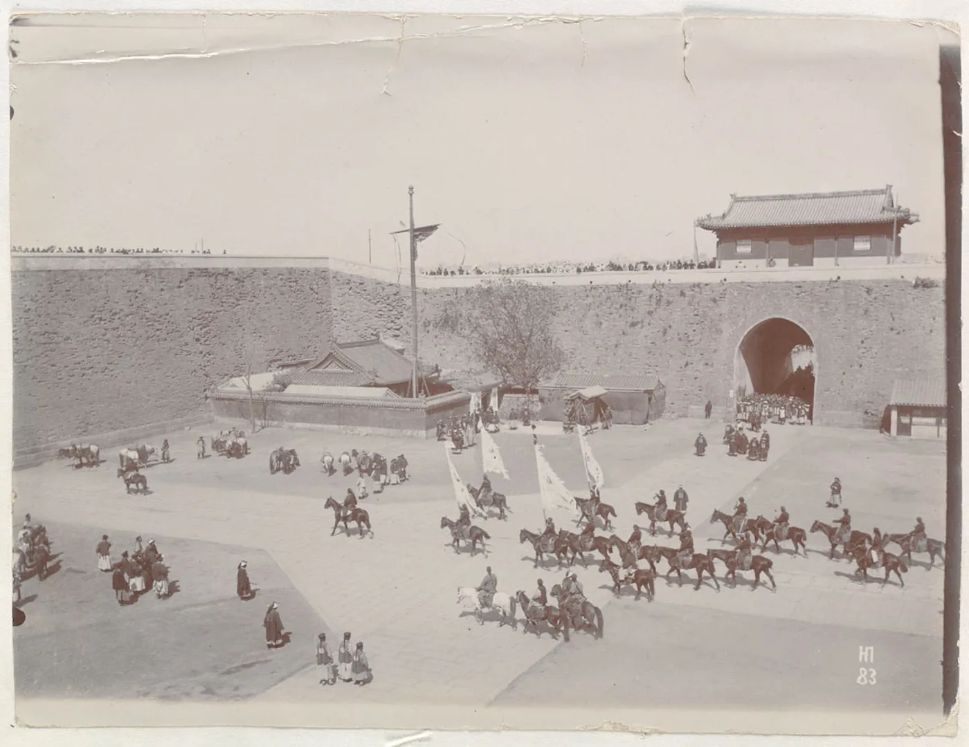 Ceremonious return to Beijing