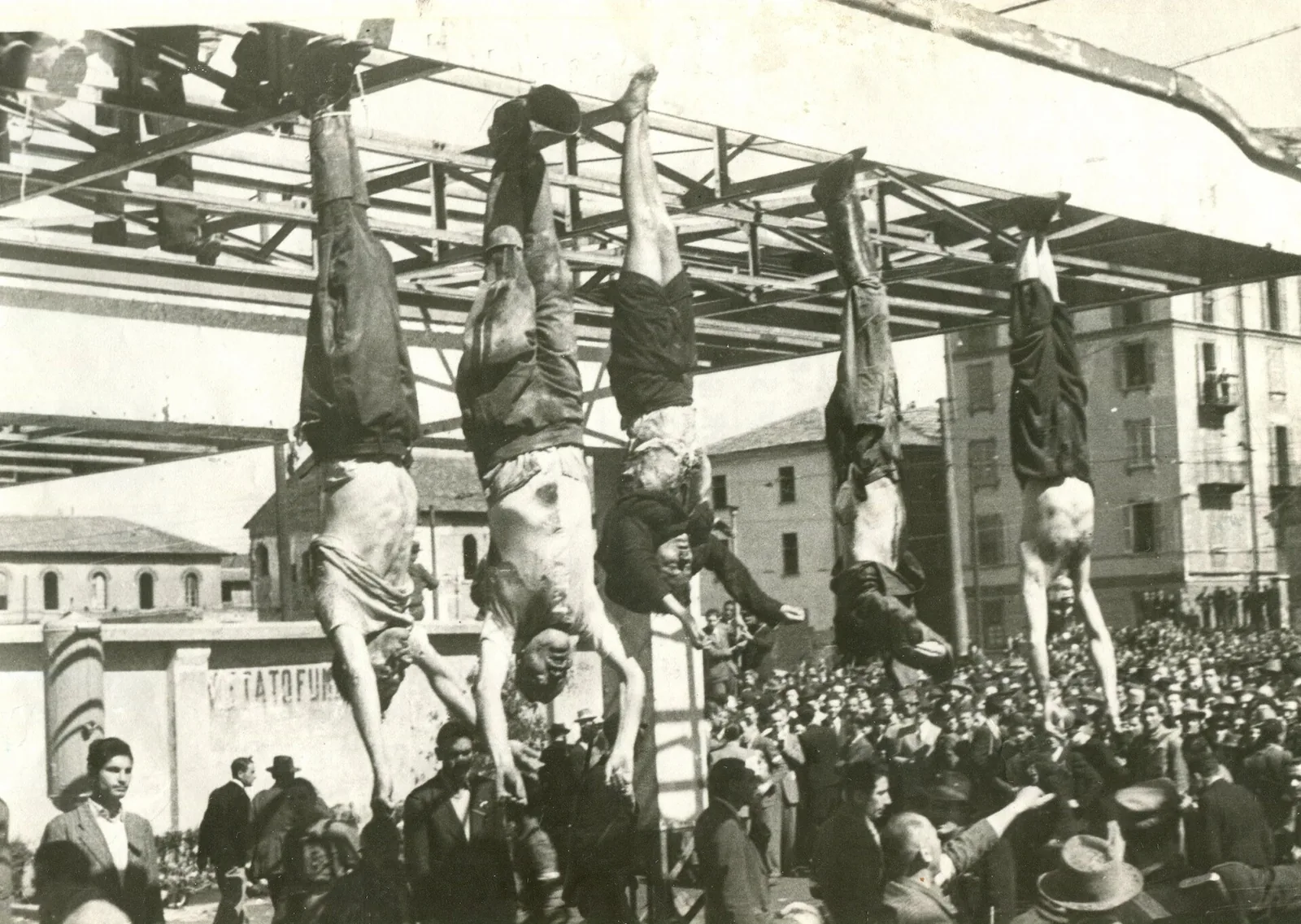 Body displayed at Piazzale Loreto
