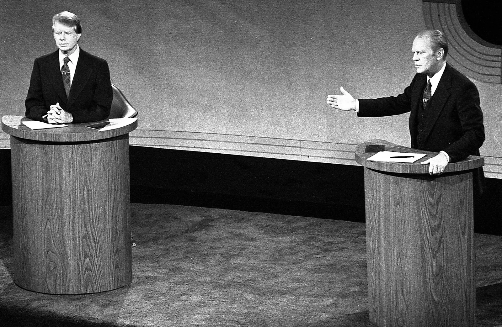 Ford debate at Walnut Street Theatre