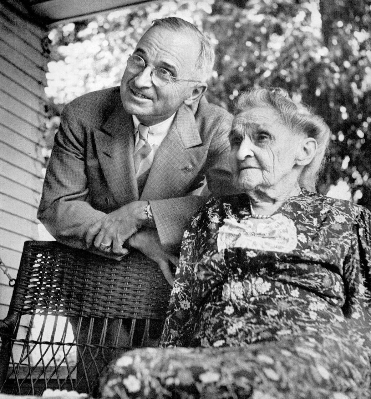 Visit to his mother after vice-presidential nomination