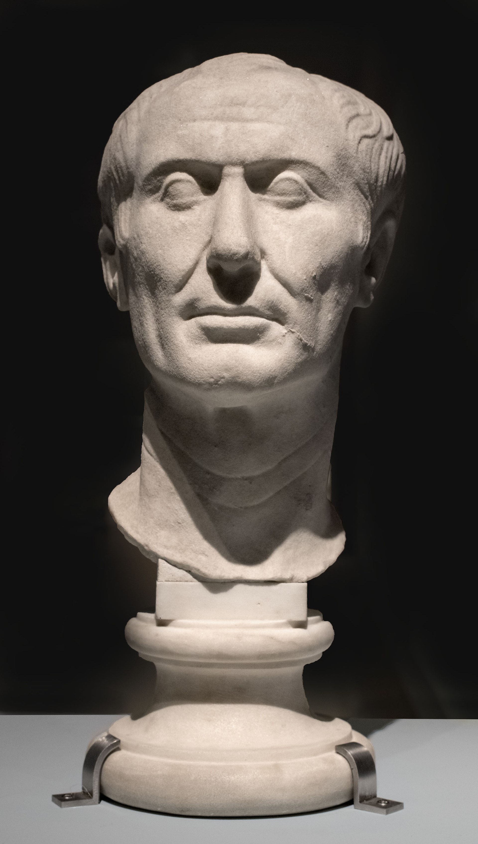 Remained in Rome after Caesar's murder