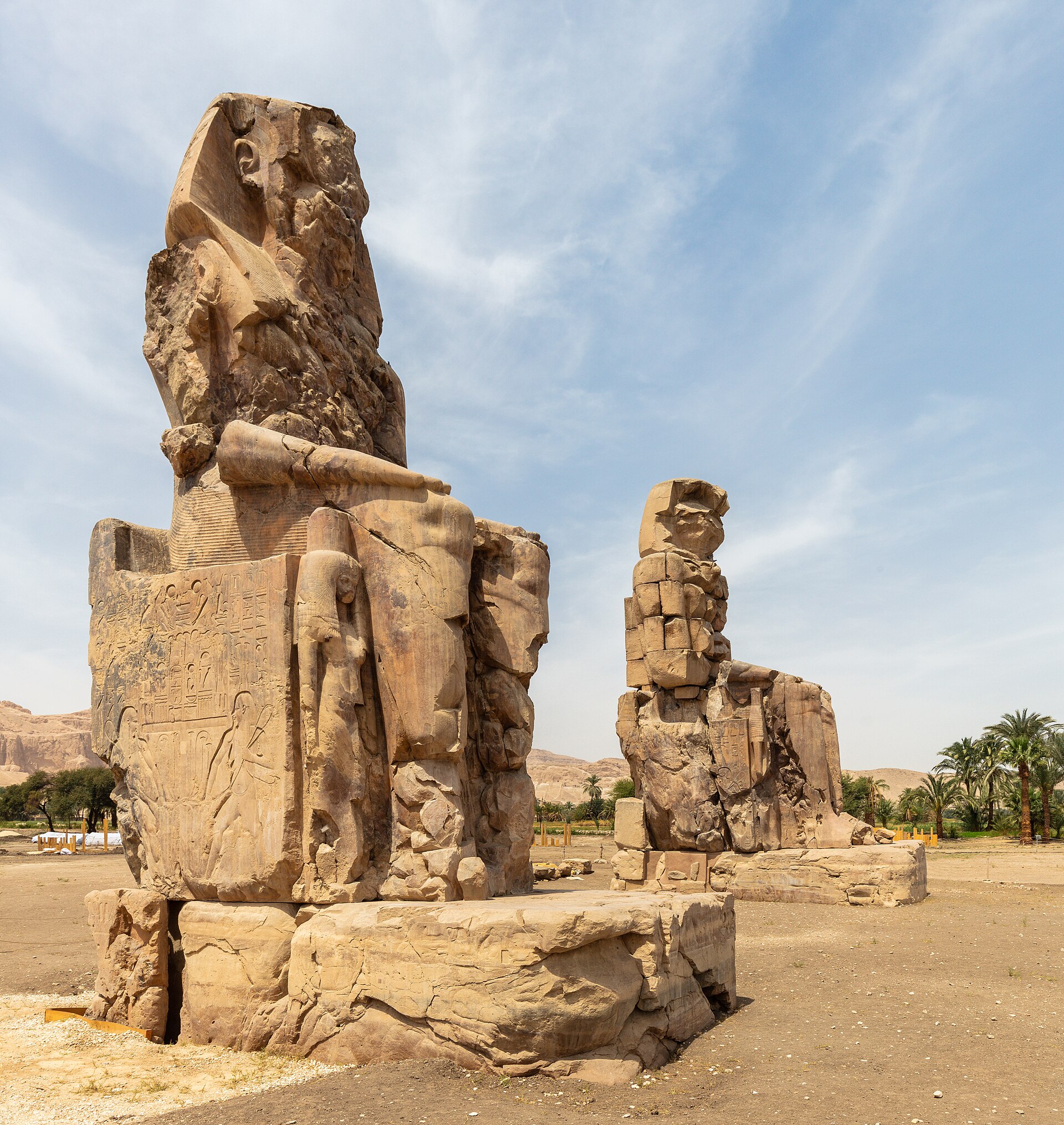 Visits the Colossi of Memnon