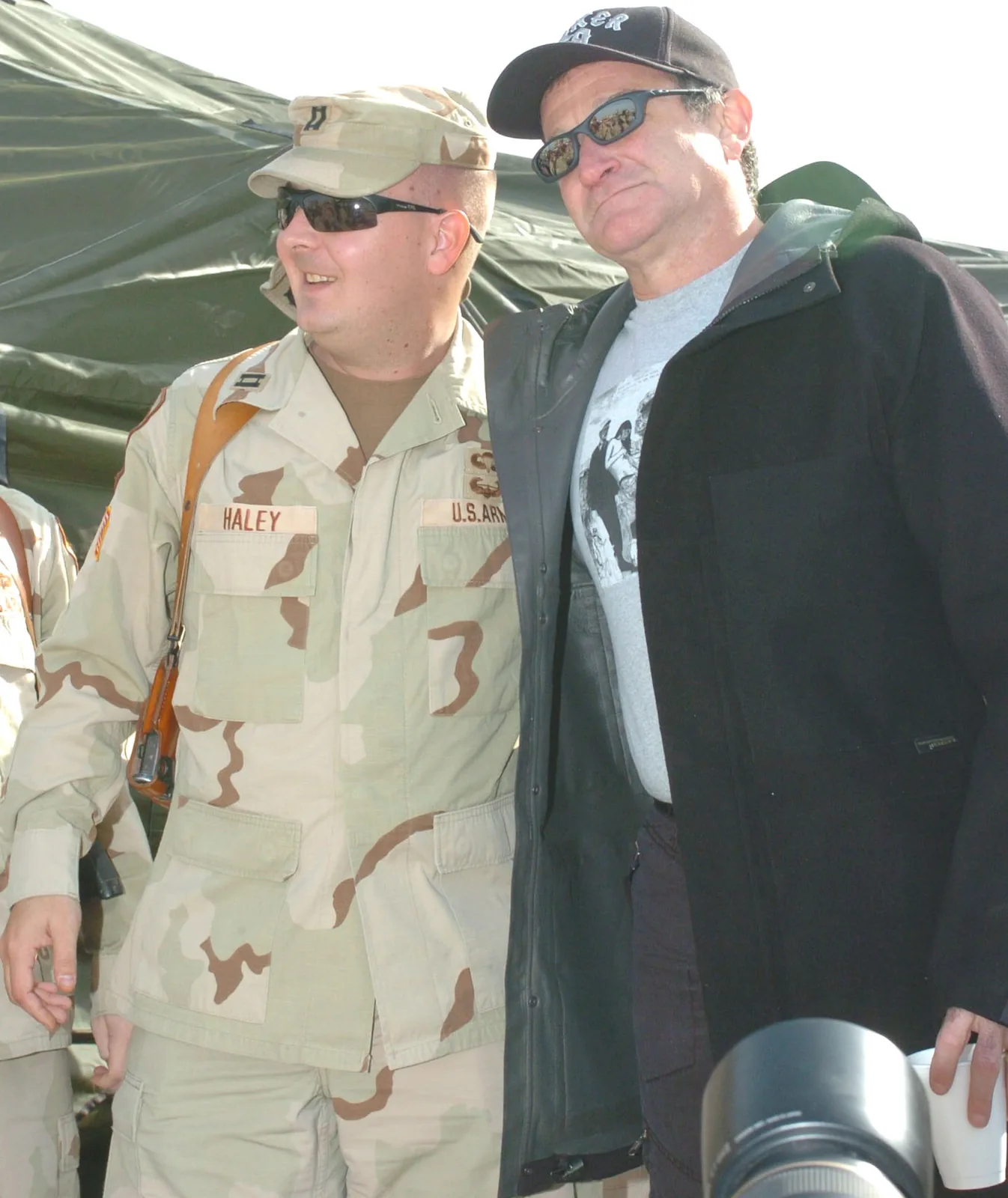 USO tour at Camp Liberty