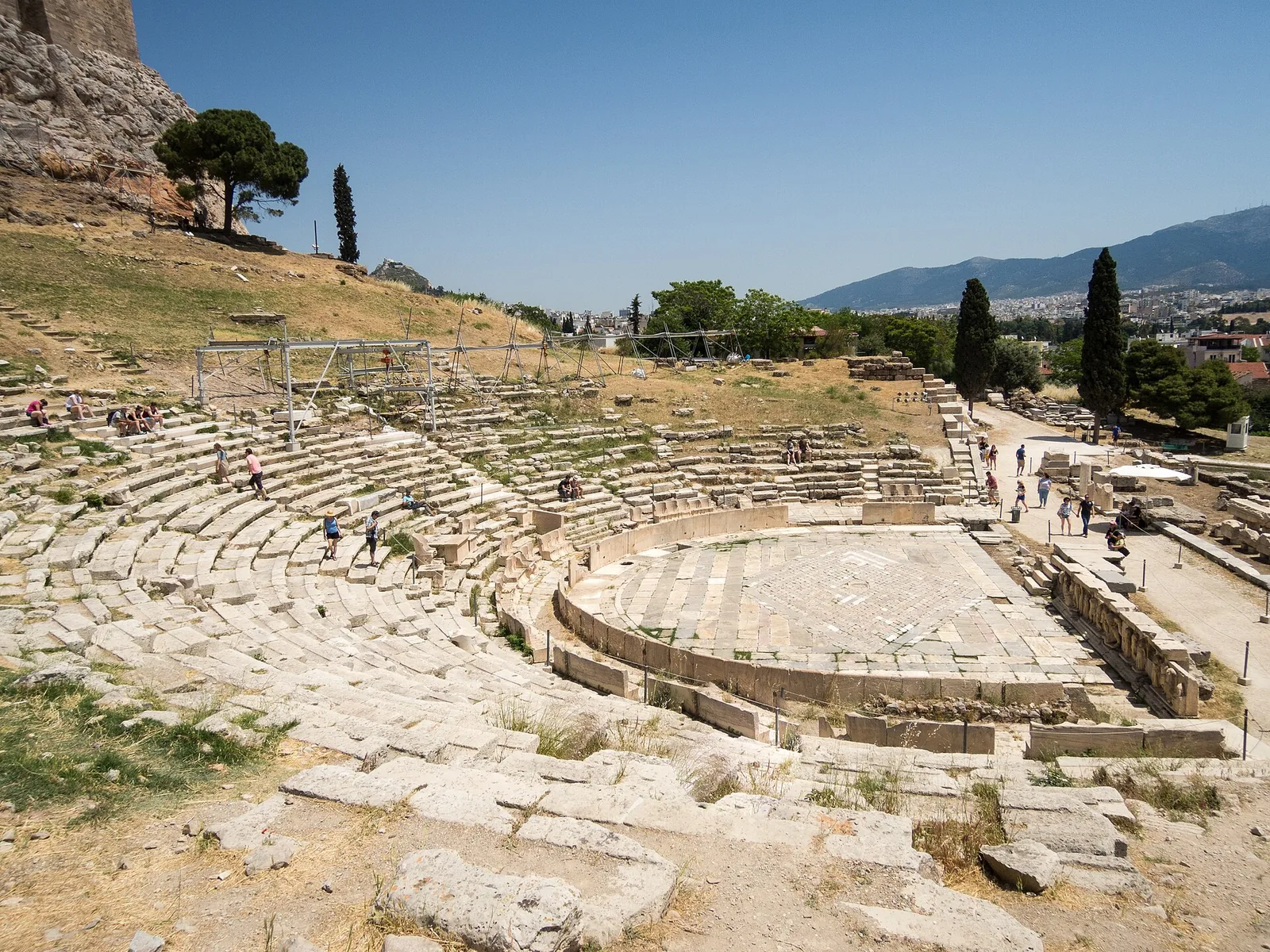 Production of The Knights at the Lenaia