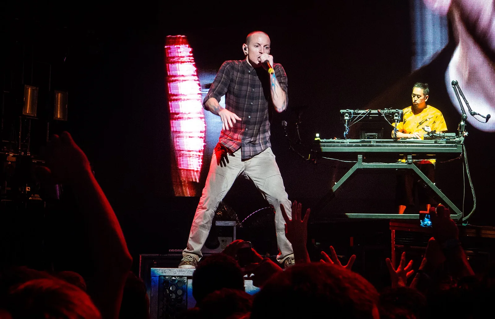 Stone Temple Pilots debut with Bennington