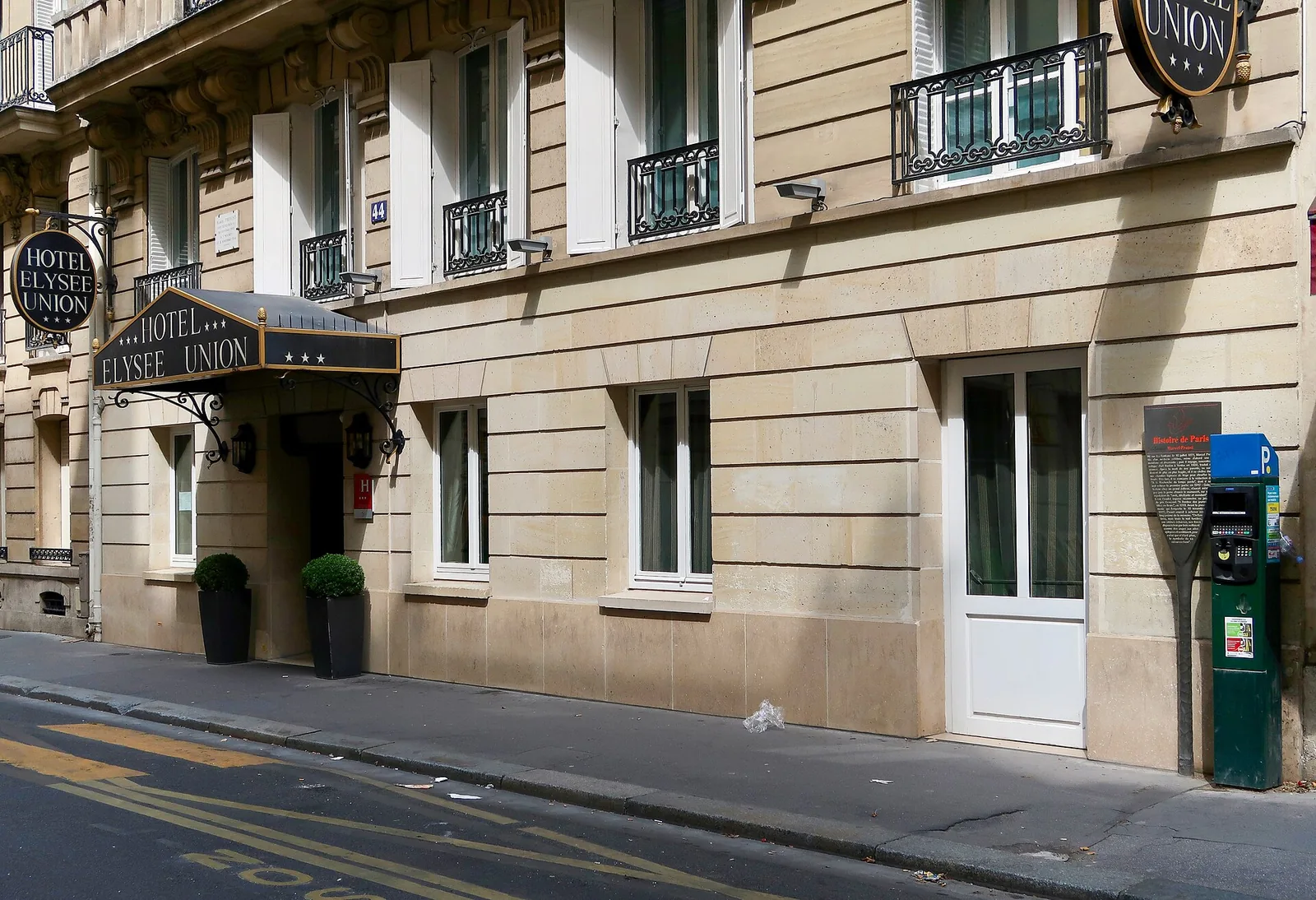 Death in Paris's 16th arrondissement