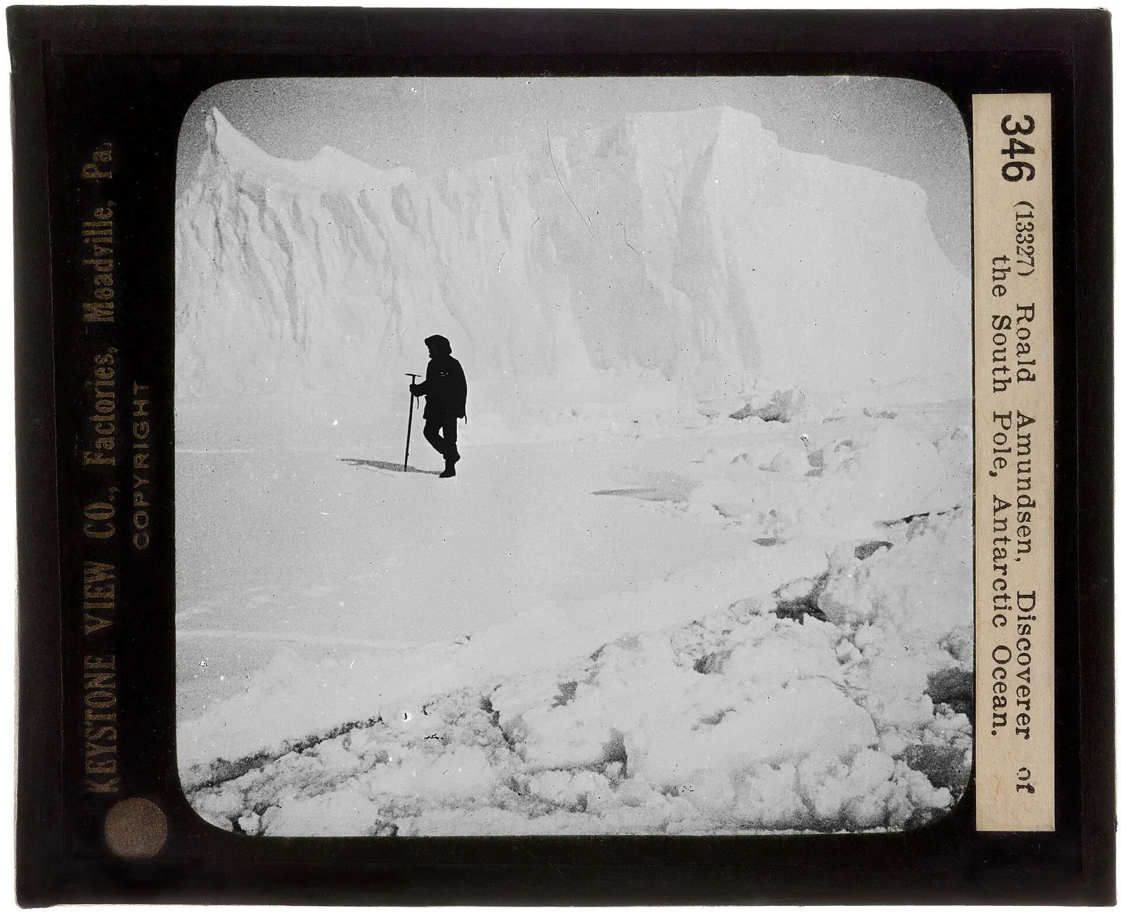 Belgica trapped in Antarctic pack ice