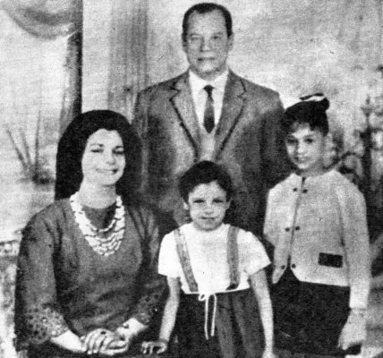 Establishes home in Agouza