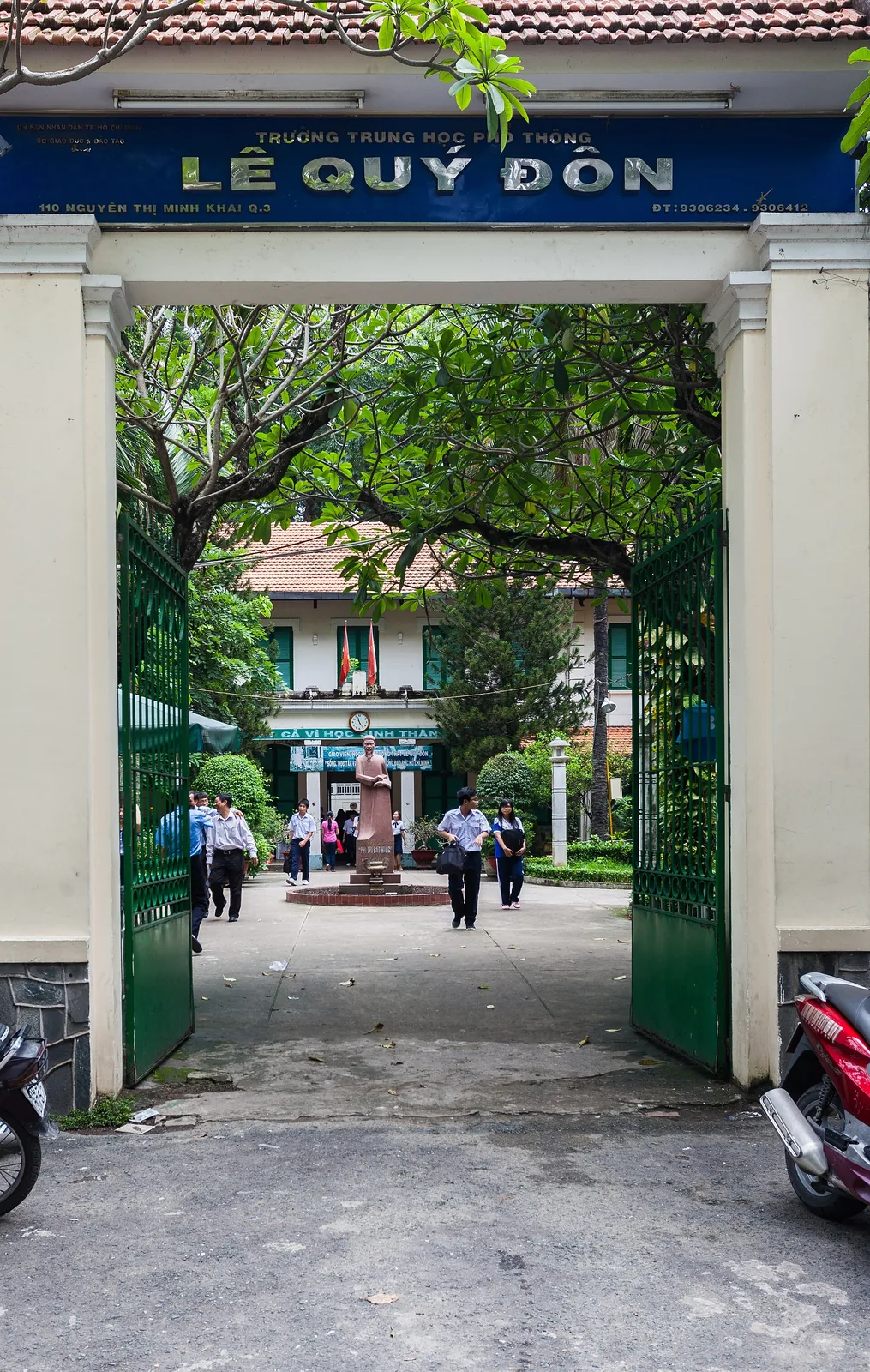 Secondary school in Saigon