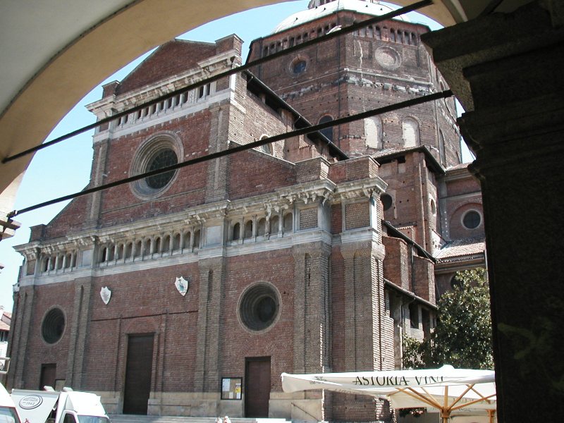 Consults at Pavia Cathedral