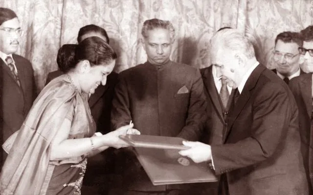 State function during Soviet visit