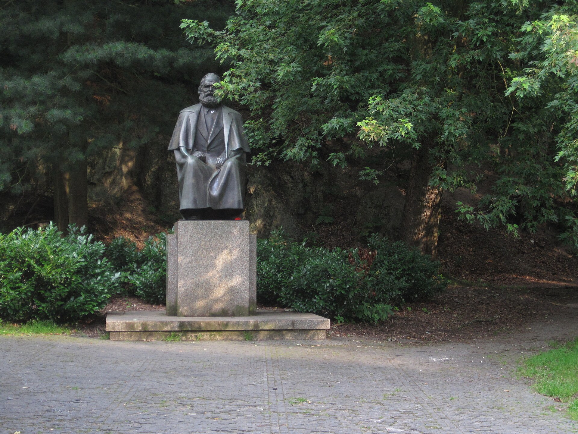 Undertakes a third Karlsbad cure