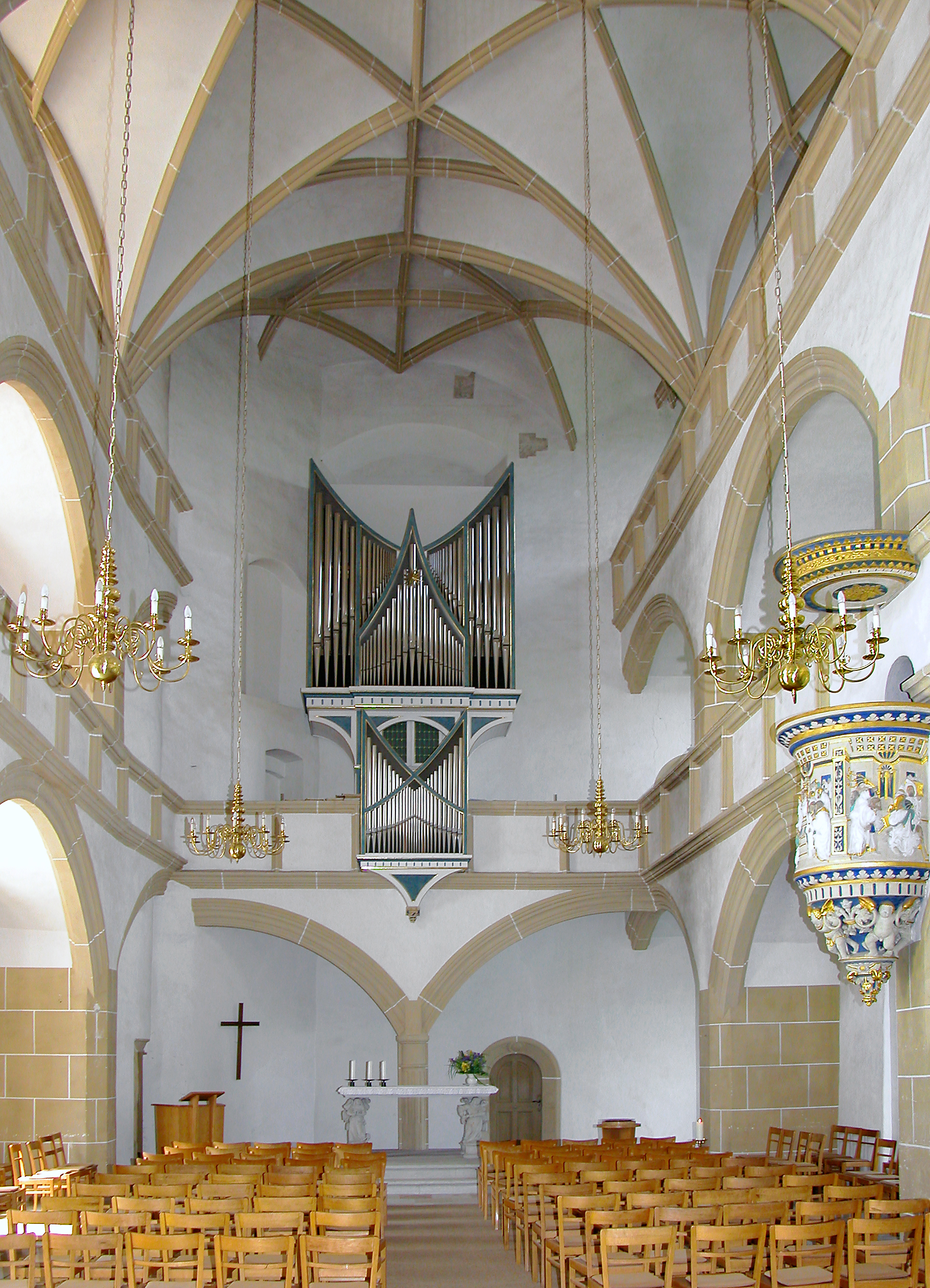 Dedicates the Torgau Castle Chapel
