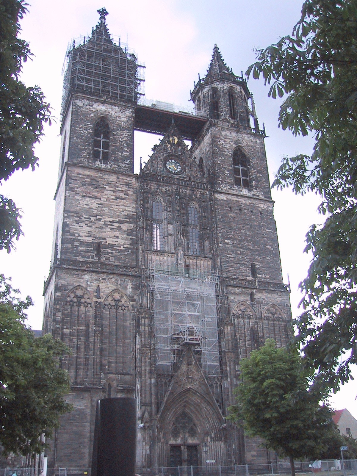 Attends school in Magdeburg