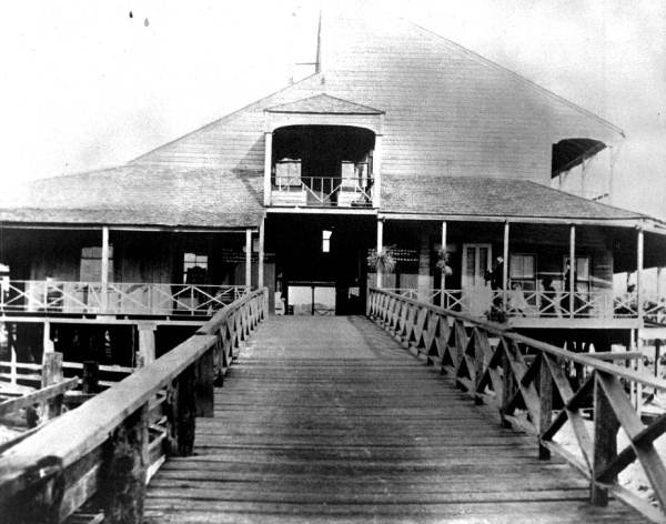 Arrives at Punta Rassa