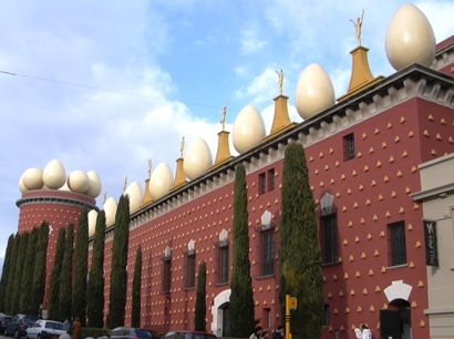 Relocates to Torre Galatea