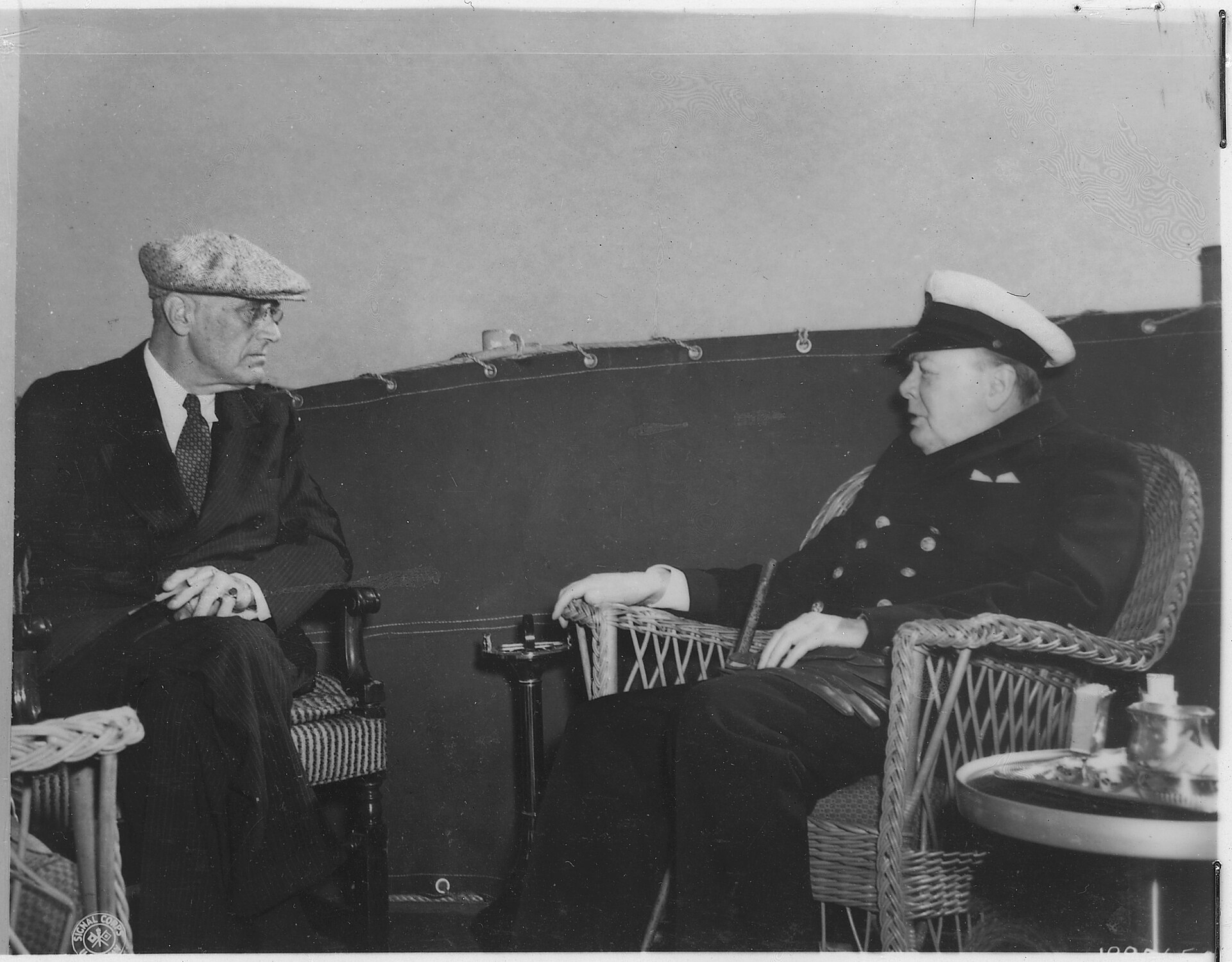 Meets Churchill in Malta