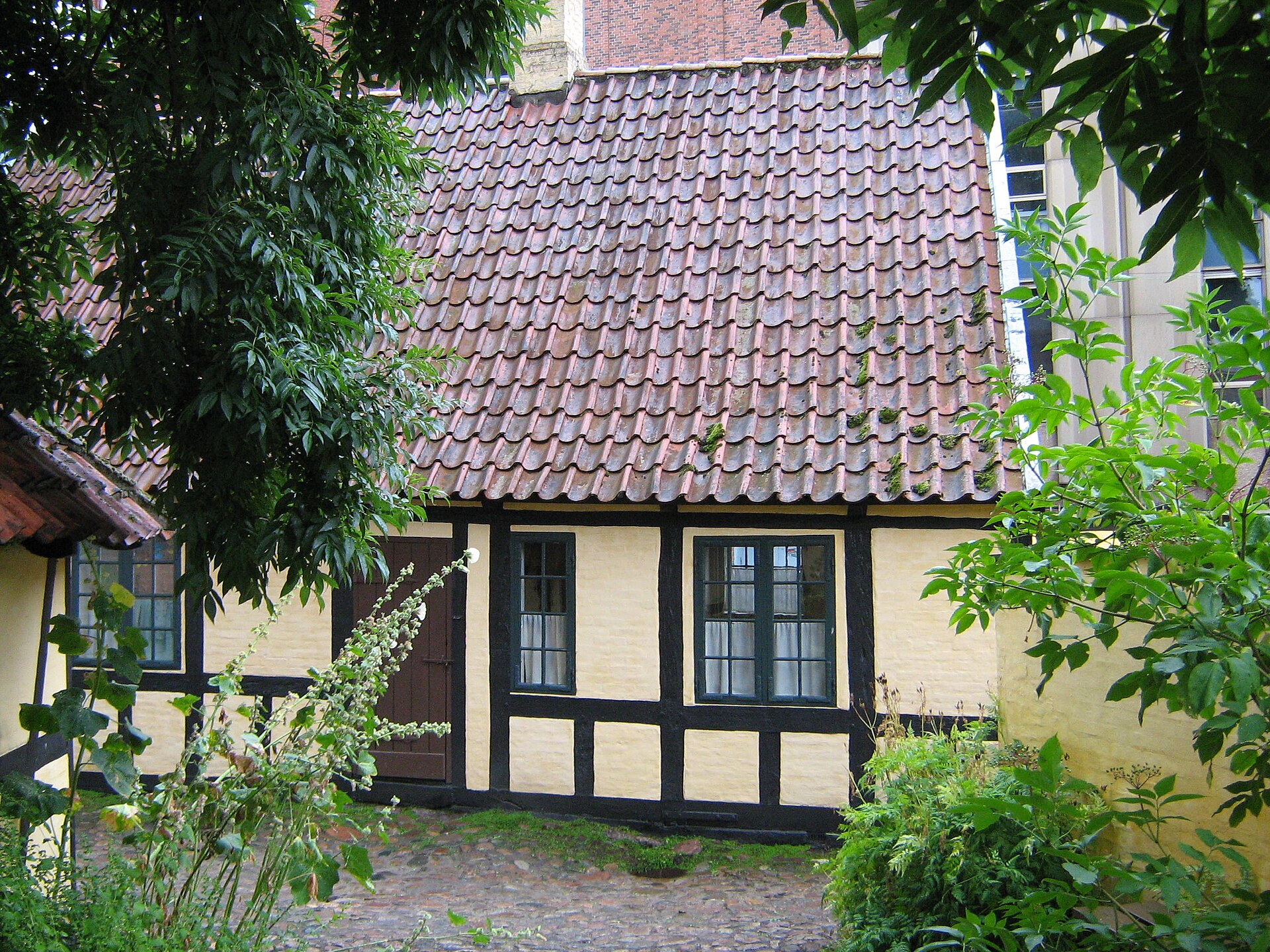 Leaves Odense for Copenhagen
